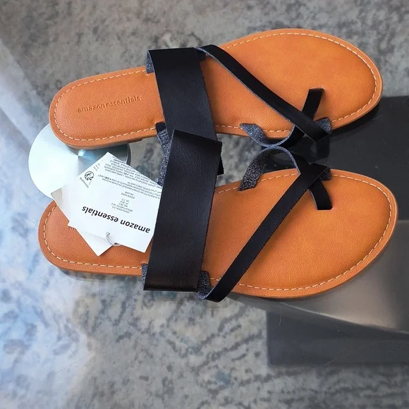 Amazon Essentials Sandal - Picture 2 of 7